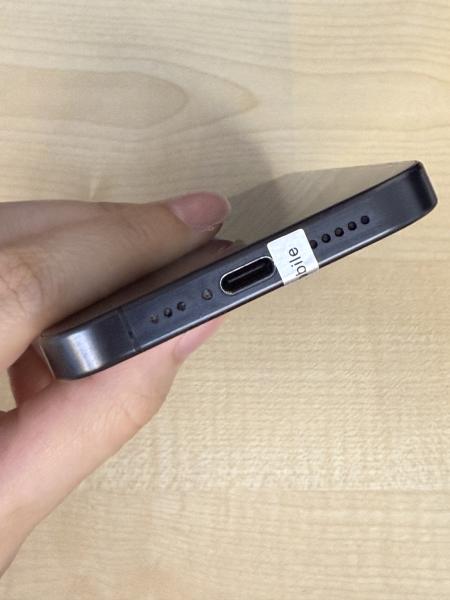 Apple iPhone 15 Pro