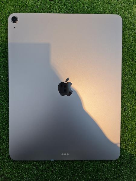 Apple iPad AIR 13-INCH