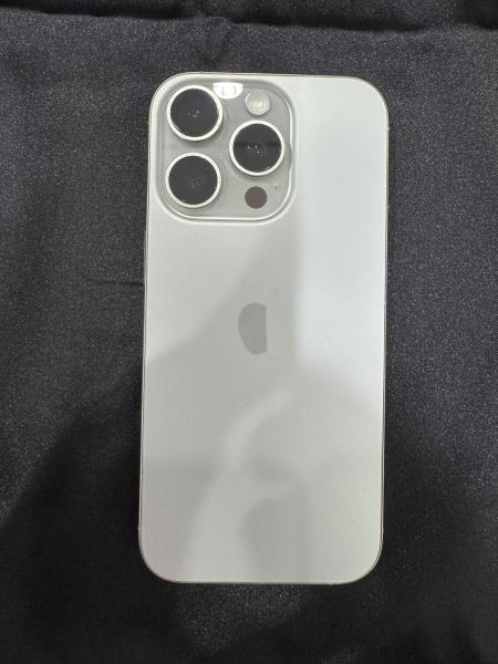 Apple iPhone 16 Pro