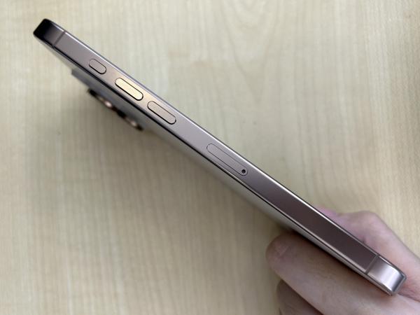 Apple iPhone 16 Pro Max