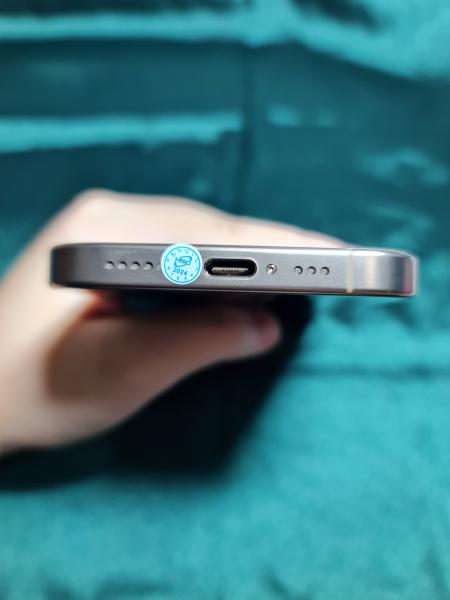 Apple iPhone 16 Pro
