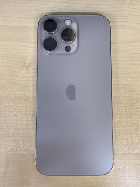 Apple iPhone 16 Pro Max