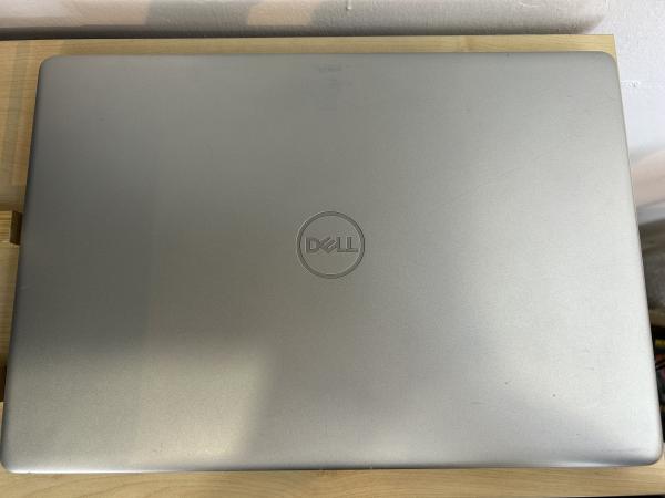 Dell INSPIRON 3501