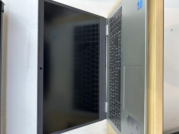 Dell INSPIRON 3501