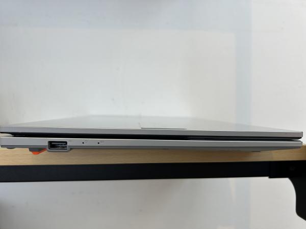 Vivobook E1504FA