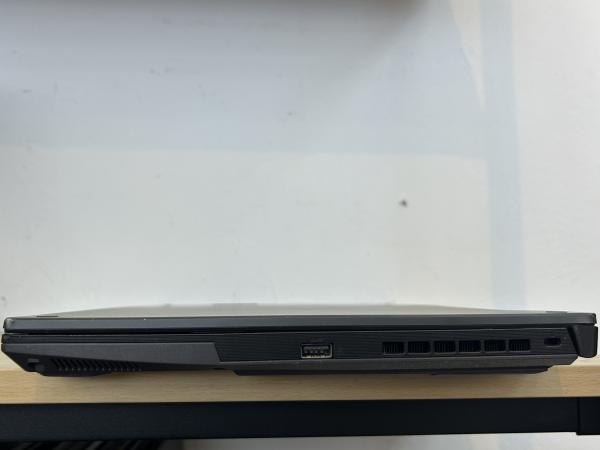 Asus LAPTOP 7SBH8SA7