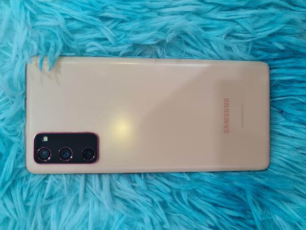 Samsung SAMSUNG S20 FE